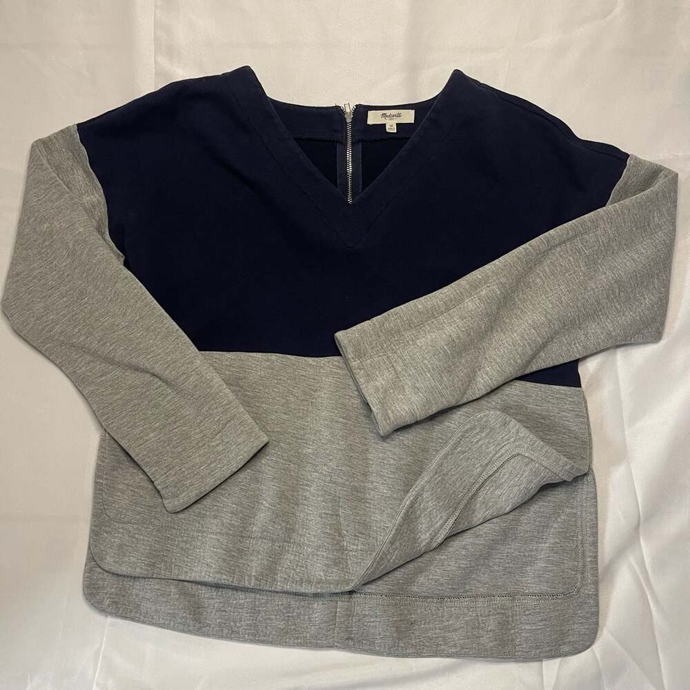 Madewell Colorblock V-Neck Zip Back Sweatshirt in Navy and Gray